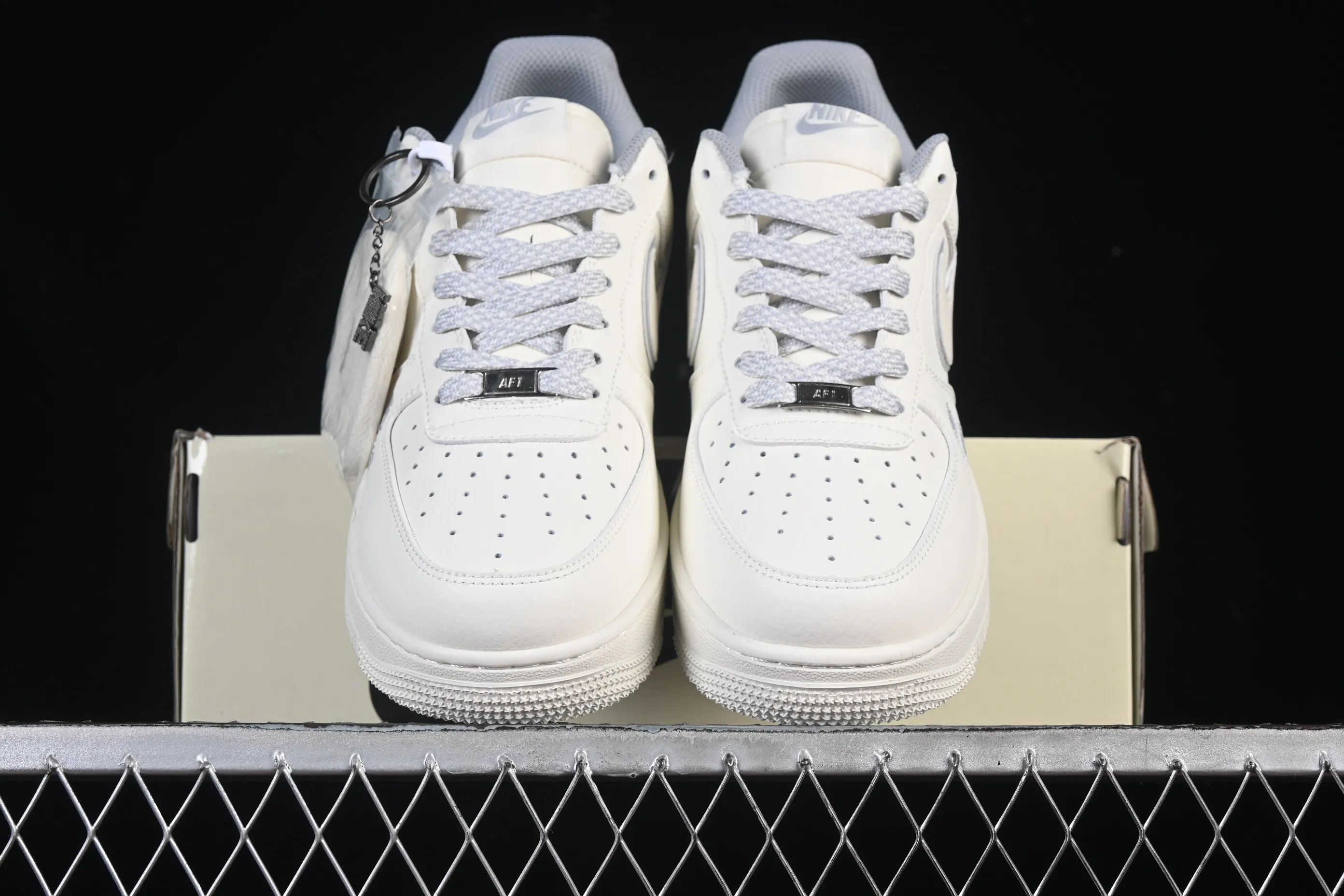 All Categories Nk Air Force 1 Air Force Series Nk Air Force 1 Low Air Force Low Nike Air Force 1'07 Low Off-White Ghost Air Force One Low Casual Shoes CS5288-039
